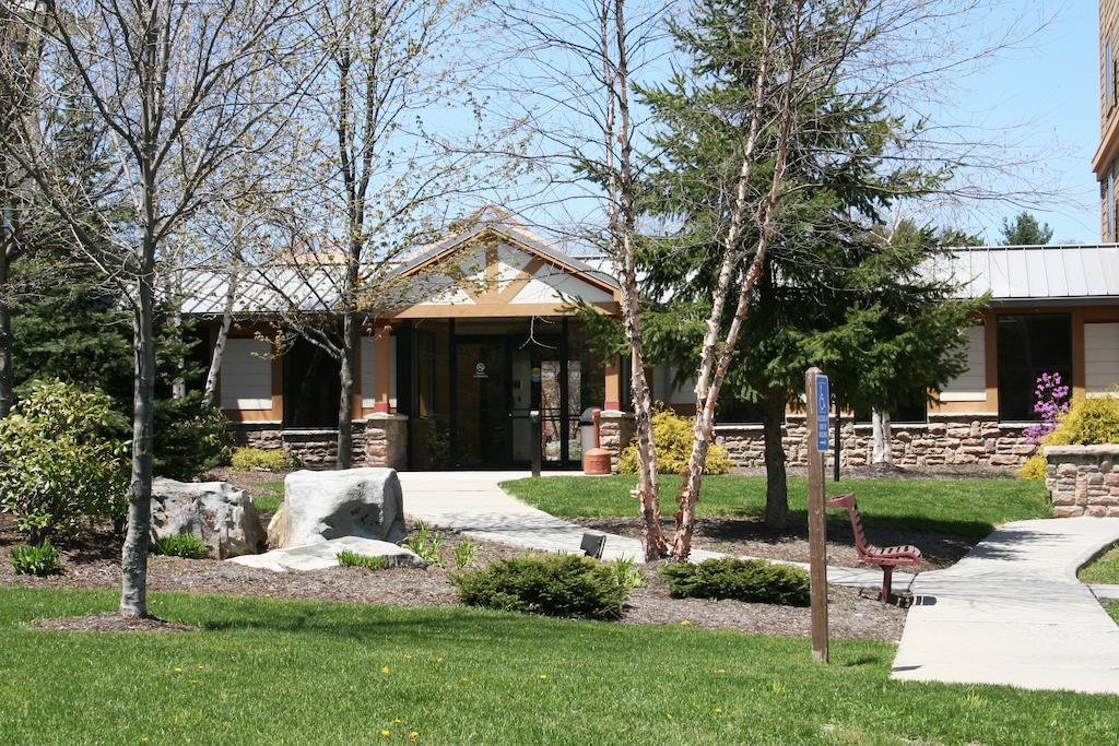 Wisp Resort Hotel And Conference Center McHenry Bagian luar foto