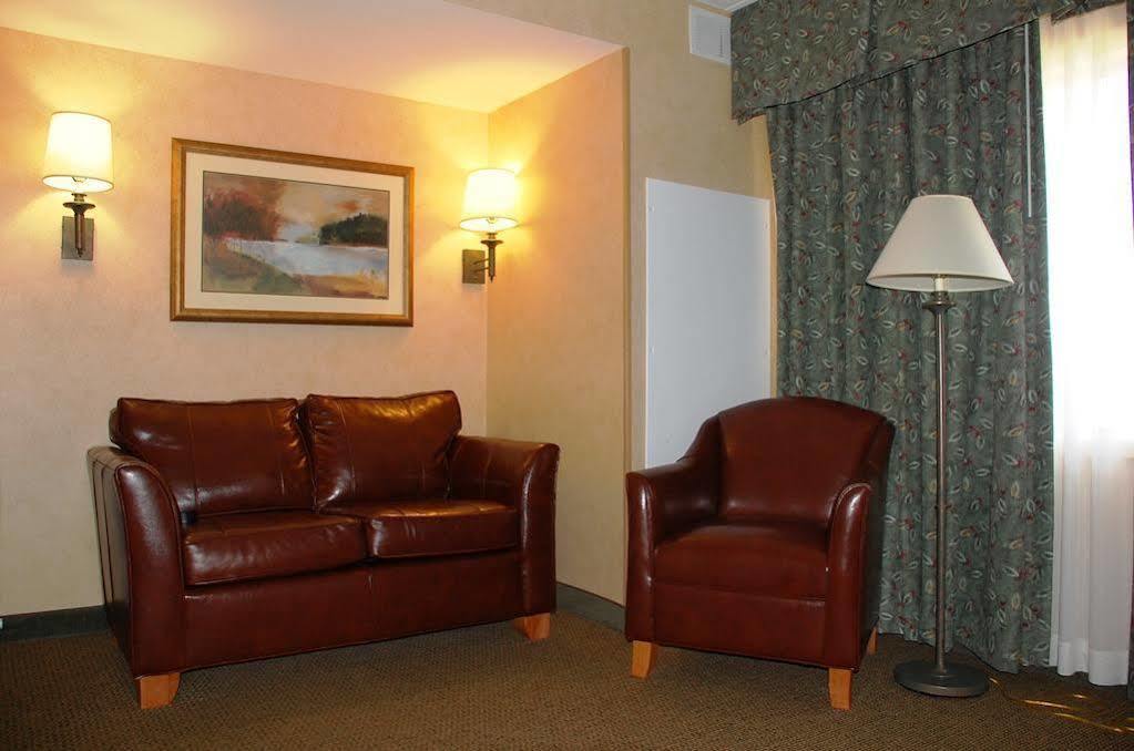 Wisp Resort Hotel And Conference Center McHenry Bagian luar foto